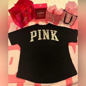 🖤VS Pink Varsity Tee - oversized w/ metallic logo🤍